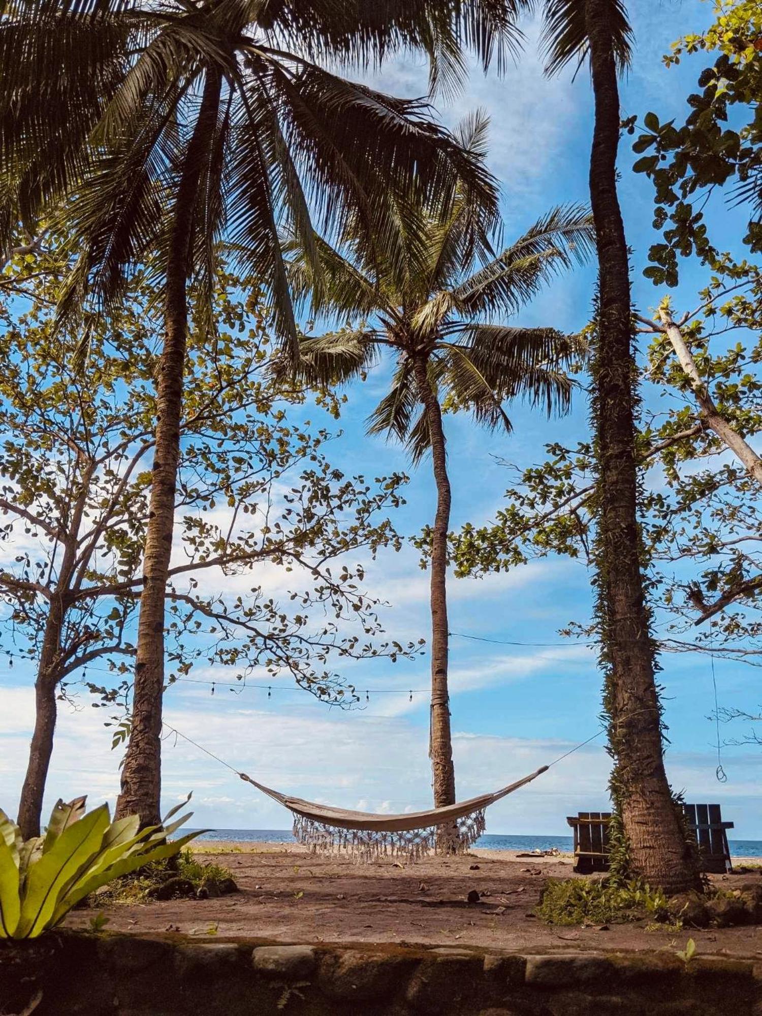 Playa Del Fuego Camiguin Beach Hostel & Resort مامباجاو المظهر الخارجي الصورة